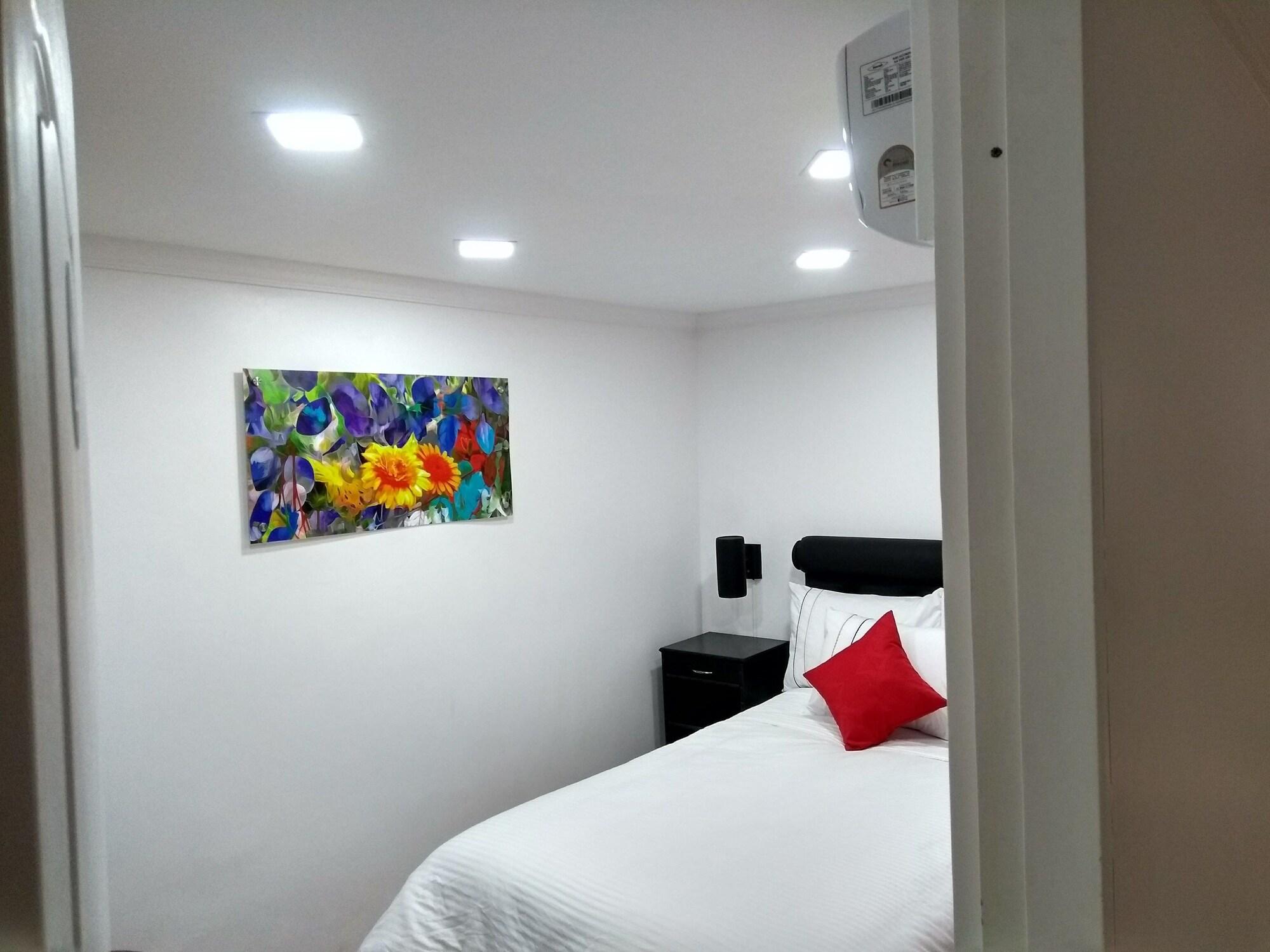 מדיין Hotel Veler Restaurante מראה חיצוני תמונה