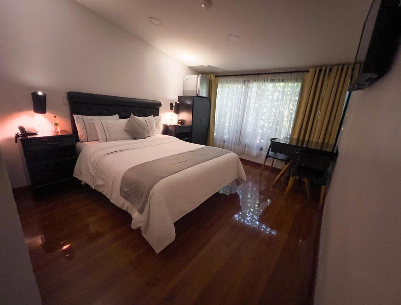 מדיין Hotel Veler Restaurante מראה חיצוני תמונה